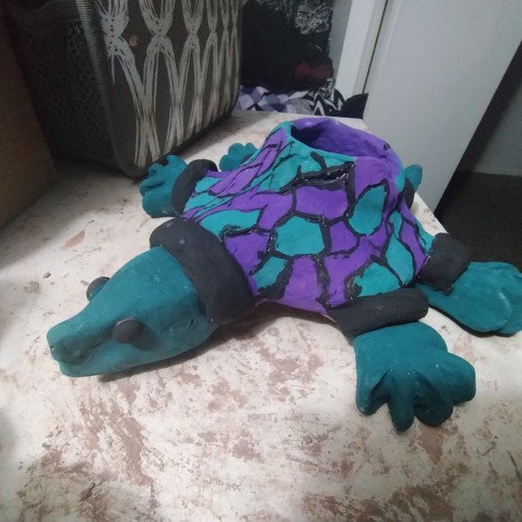 Hand crafted hand painted original clay tortoise ash/trinket tray - Picture 5 of 7